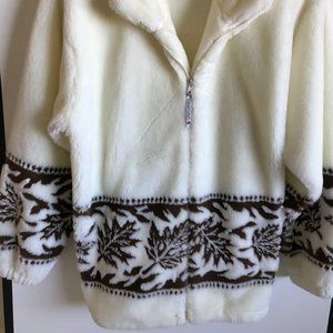Coastlines Soft Cream & Brown Coat Large